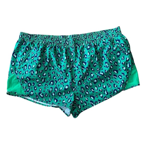 all in motion Pants - All in Motion Women’s Green and Navy Cheetah Print Lined Shorts Sz 3X GUC